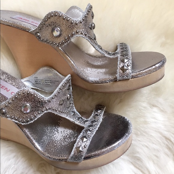 Arleen C Studded Silver Leather Wedge Sandals - Picture 5 of 8